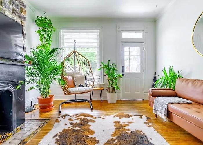 Сasa de vacaciones Jungle Fever By Jungle House Walk To High Street Near Convention Center Osu & Nationwide Arena Downtown & Short North 5 800 Reviews Private Parking Columbus
