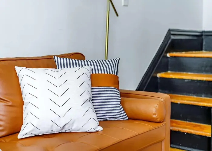 Сasa de vacaciones Jungle Fever By Jungle House Walk To High Street Near Convention Center Osu & Nationwide Arena Downtown & Short North 5 800 Reviews Private Parking Columbus