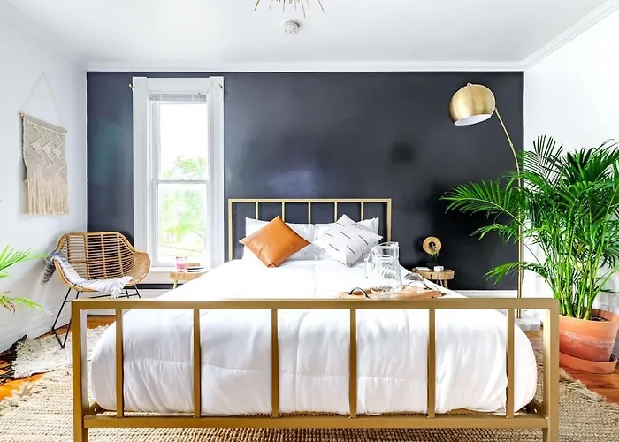 Jungle Fever By Jungle House Walk To High Street Near Convention Center Osu & Nationwide Arena Downtown & Short North 5 800 Reviews Private Parking Сasa de vacaciones