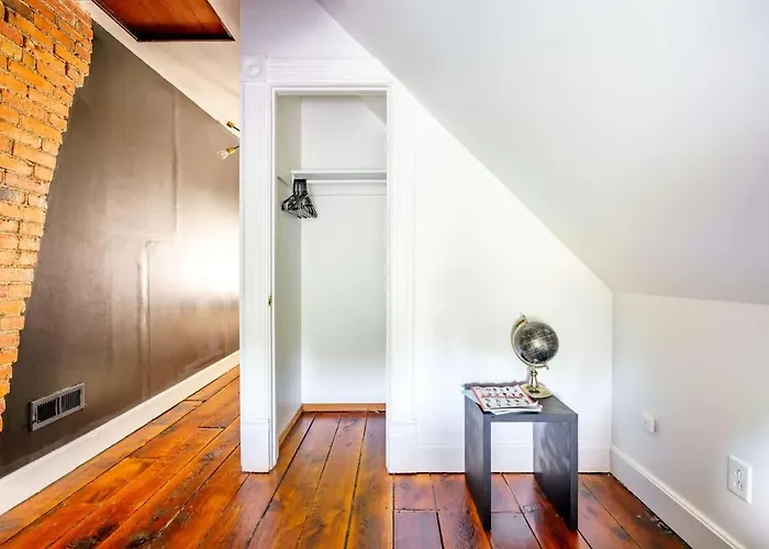 Jungle Fever By Jungle House Walk To High Street Near Convention Center Osu & Nationwide Arena Downtown & Short North 5 800 Reviews Private Parking Сasa de vacaciones Columbus