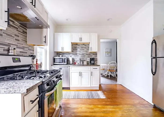 Сasa de vacaciones Jungle Fever By Jungle House Walk To High Street Near Convention Center Osu & Nationwide Arena Downtown & Short North 5 800 Reviews Private Parking *