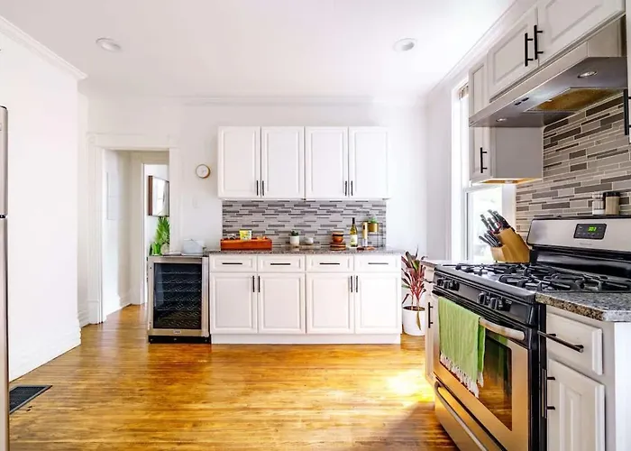 Jungle Fever By Jungle House Walk To High Street Near Convention Center Osu & Nationwide Arena Downtown & Short North 5 800 Reviews Private Parking Сasa de vacaciones