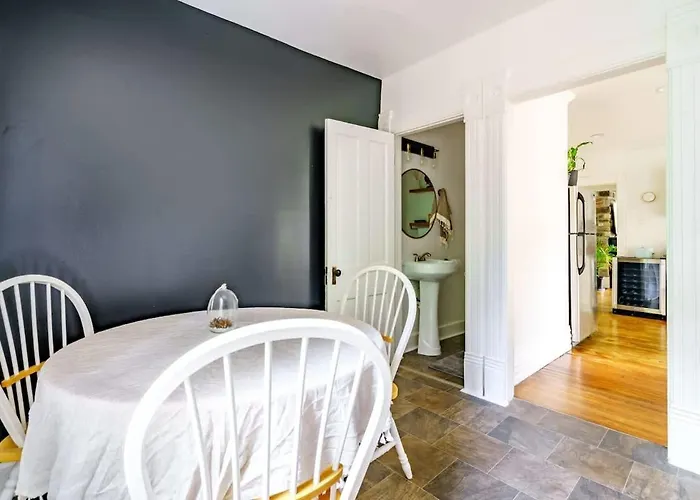 Jungle Fever By Jungle House Walk To High Street Near Convention Center Osu & Nationwide Arena Downtown & Short North 5 800 Reviews Private Parking Сasa de vacaciones